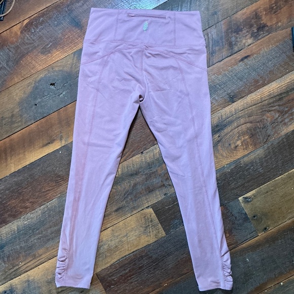 Free People Movement Leggings Pink/Rose Color Size SP - Picture 7 of 8